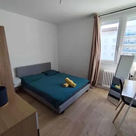 L'eskale Apartment *